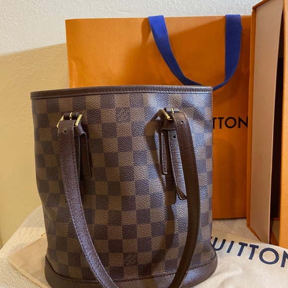 LOUIS VUITTON BUCKET BAG AUTHENTIC - Picture 7 of 15